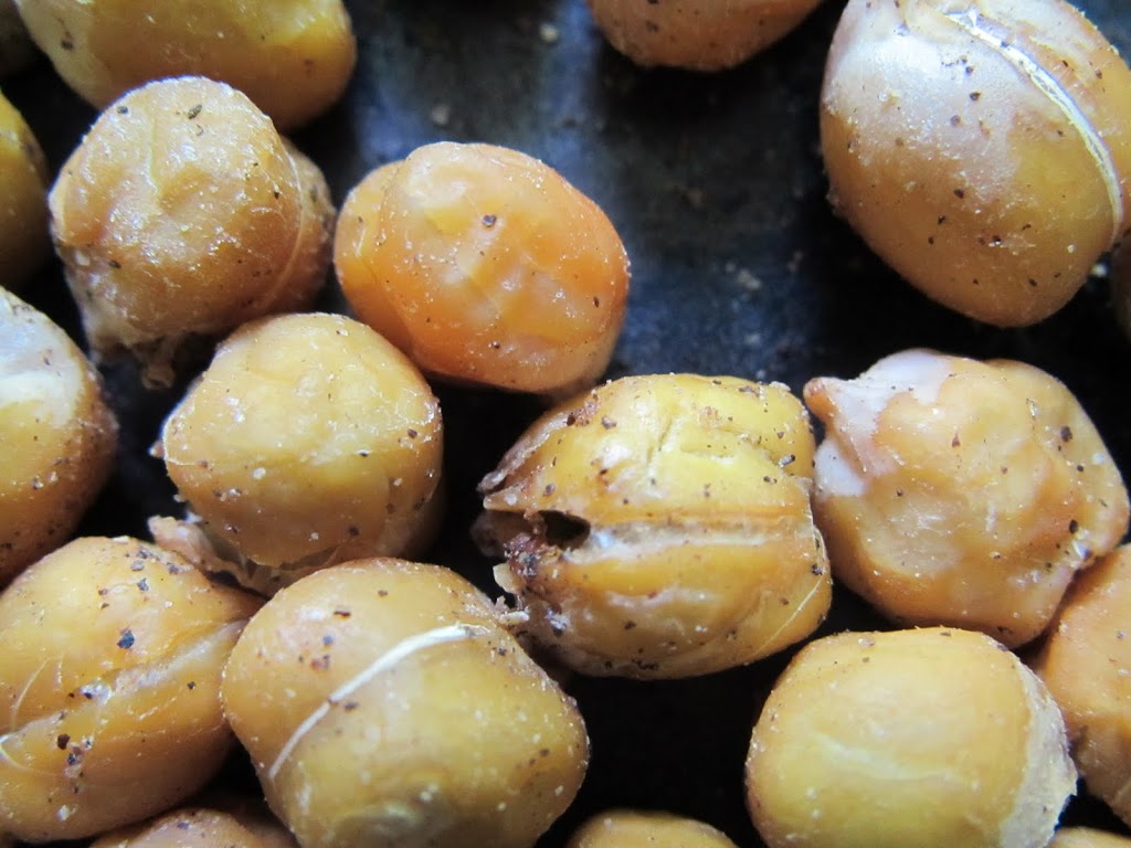 When you want a low-fat crispy, salty snack…think CHICKPEAS!