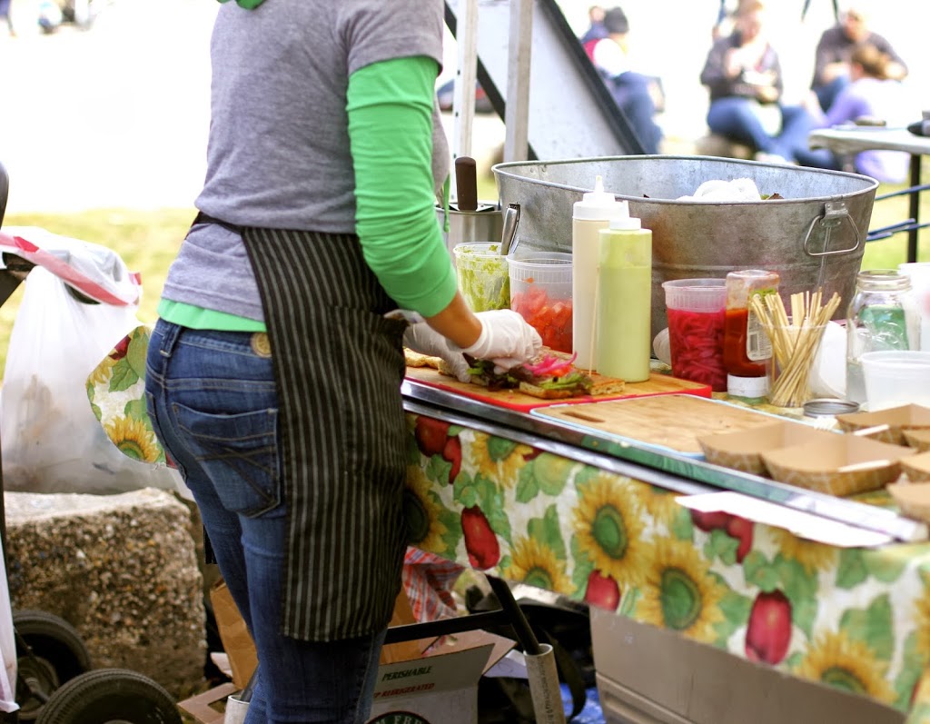 The Best Artisan Food Market In New York City!  Smorgasburg  Street Food.